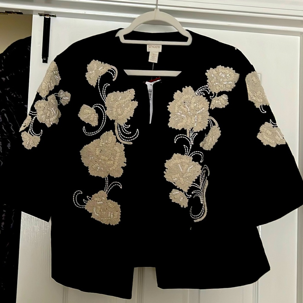 CHICO Size 1 Womenns Blackk Brocaded Jacket